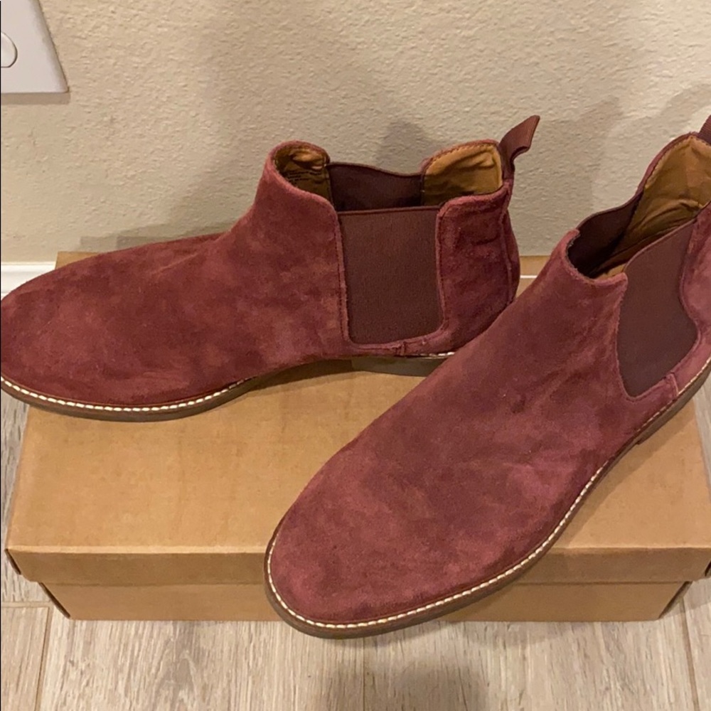 Shoes - Picture 2 of 3